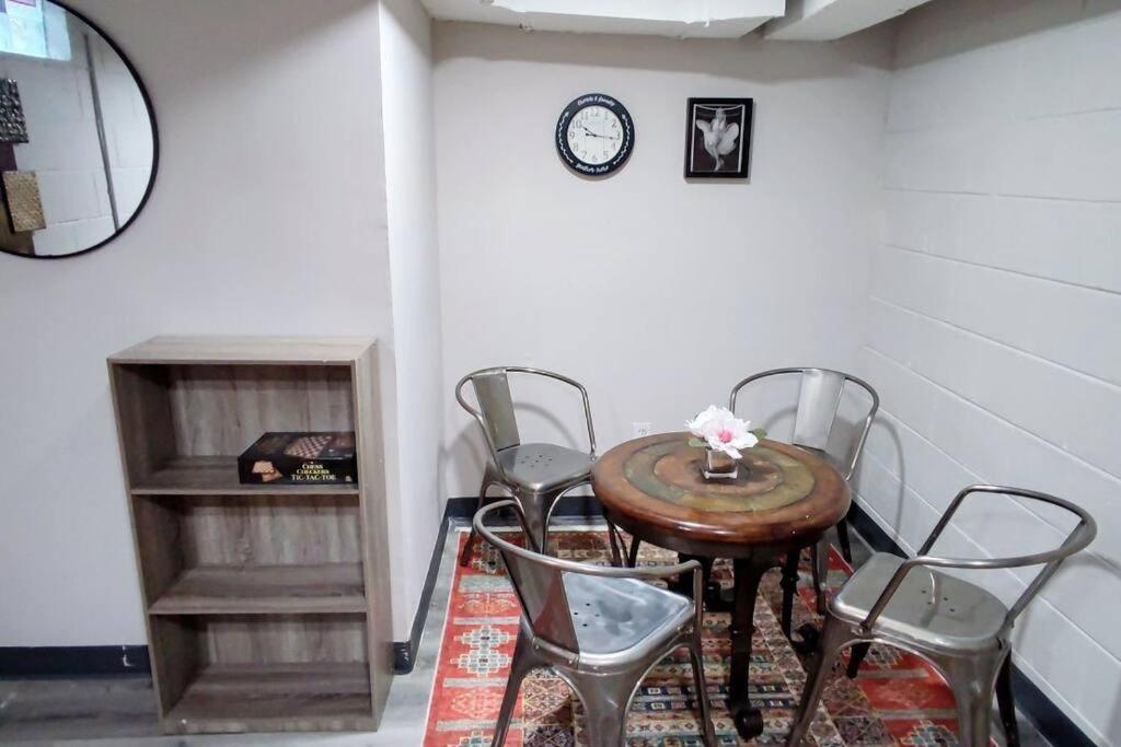 Spacious Suite Close To Downtown Indy/ King Bed Indianapolis Esterno foto