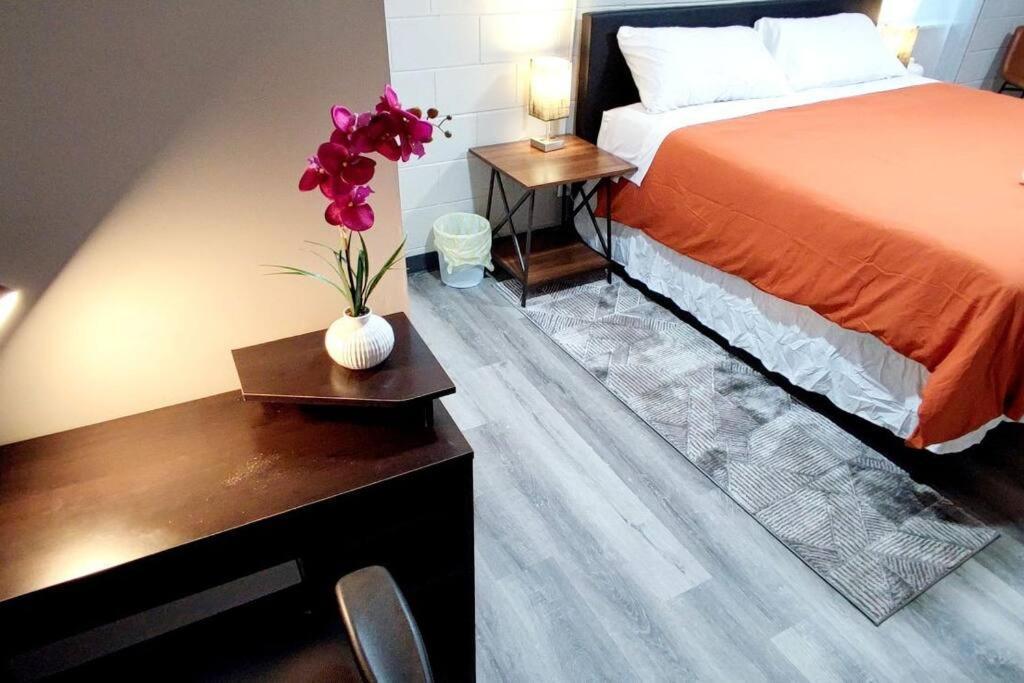 Spacious Suite Close To Downtown Indy/ King Bed Indianapolis Esterno foto